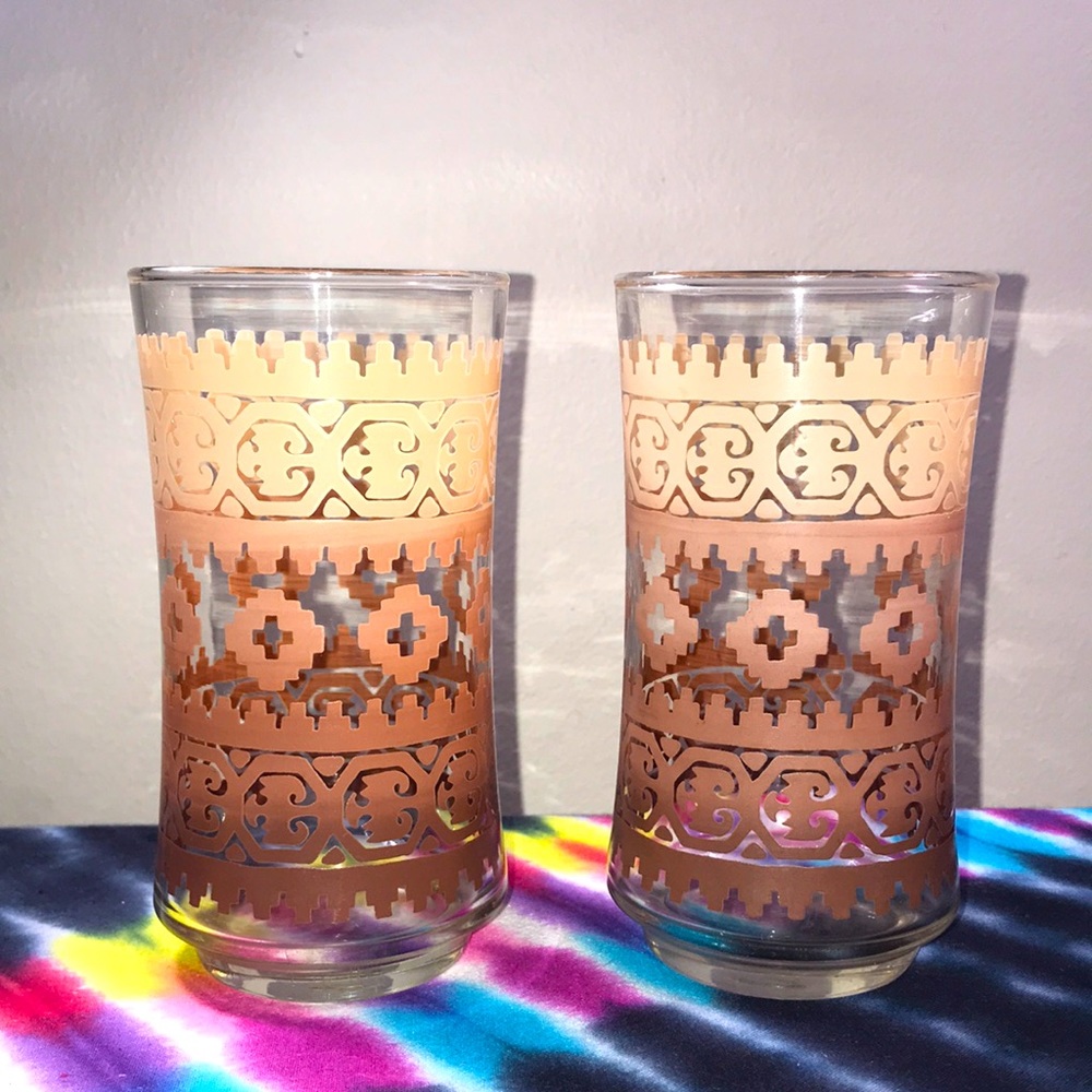 Set of 2 vintage Libbey glass tumblers 12 oz. Brown ombré design.